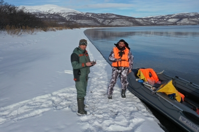 С 2021 года учёные из Института биологии внутренних вод им.И.Д. Папанина РАН изучают роль нерки в экосистеме Курильского озера.